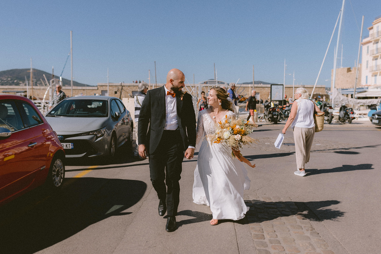 wedding photos on saint tropez port
