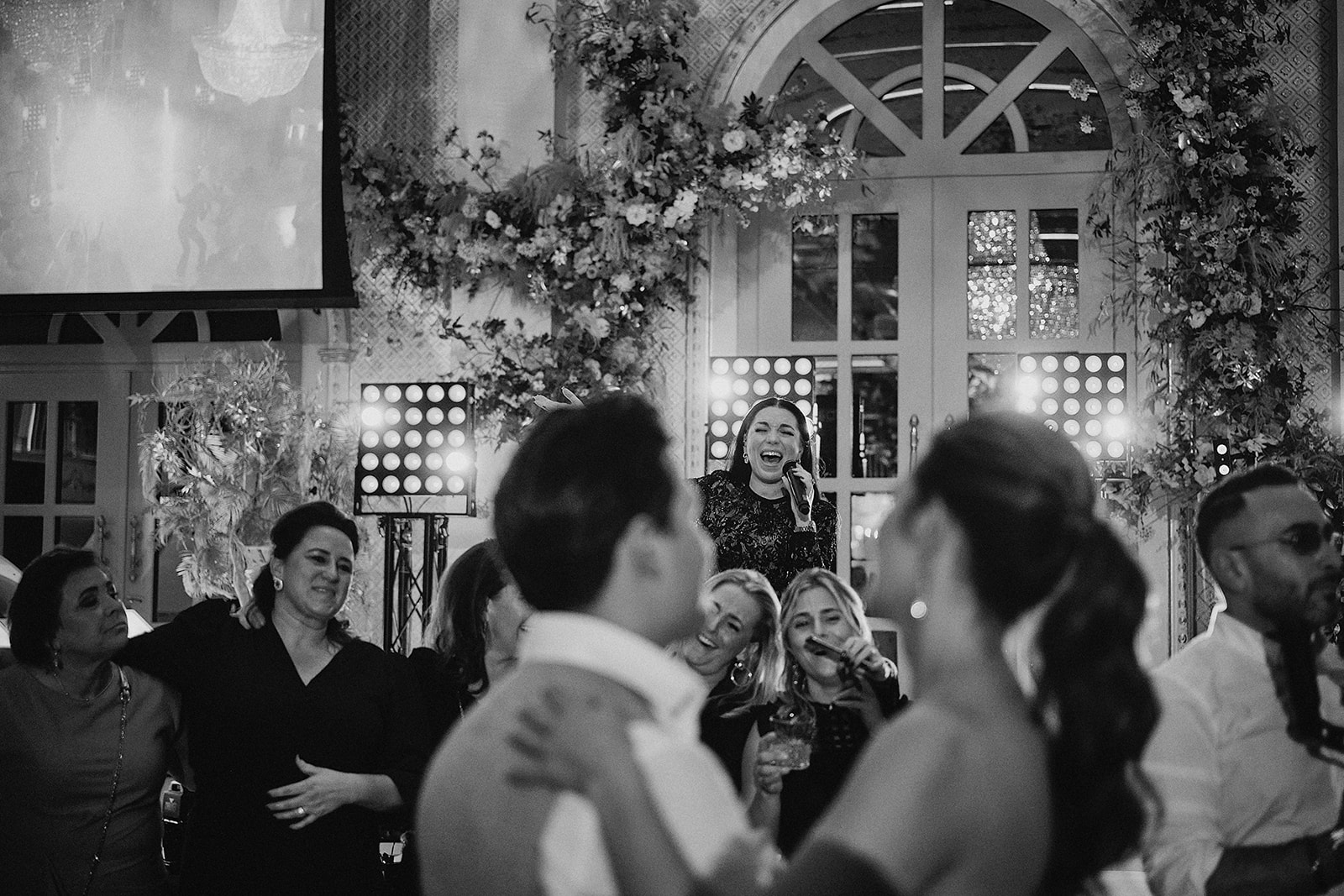 Spectaculair trouwfeest Sascha en Toon: adembenemende partyfotografie in het Paleis - Schiedam, door Stefan Segers