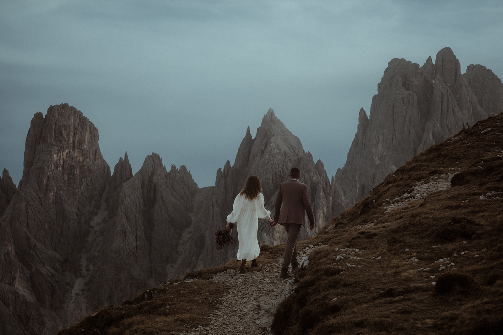A couple who eloped in italian Dolomites.