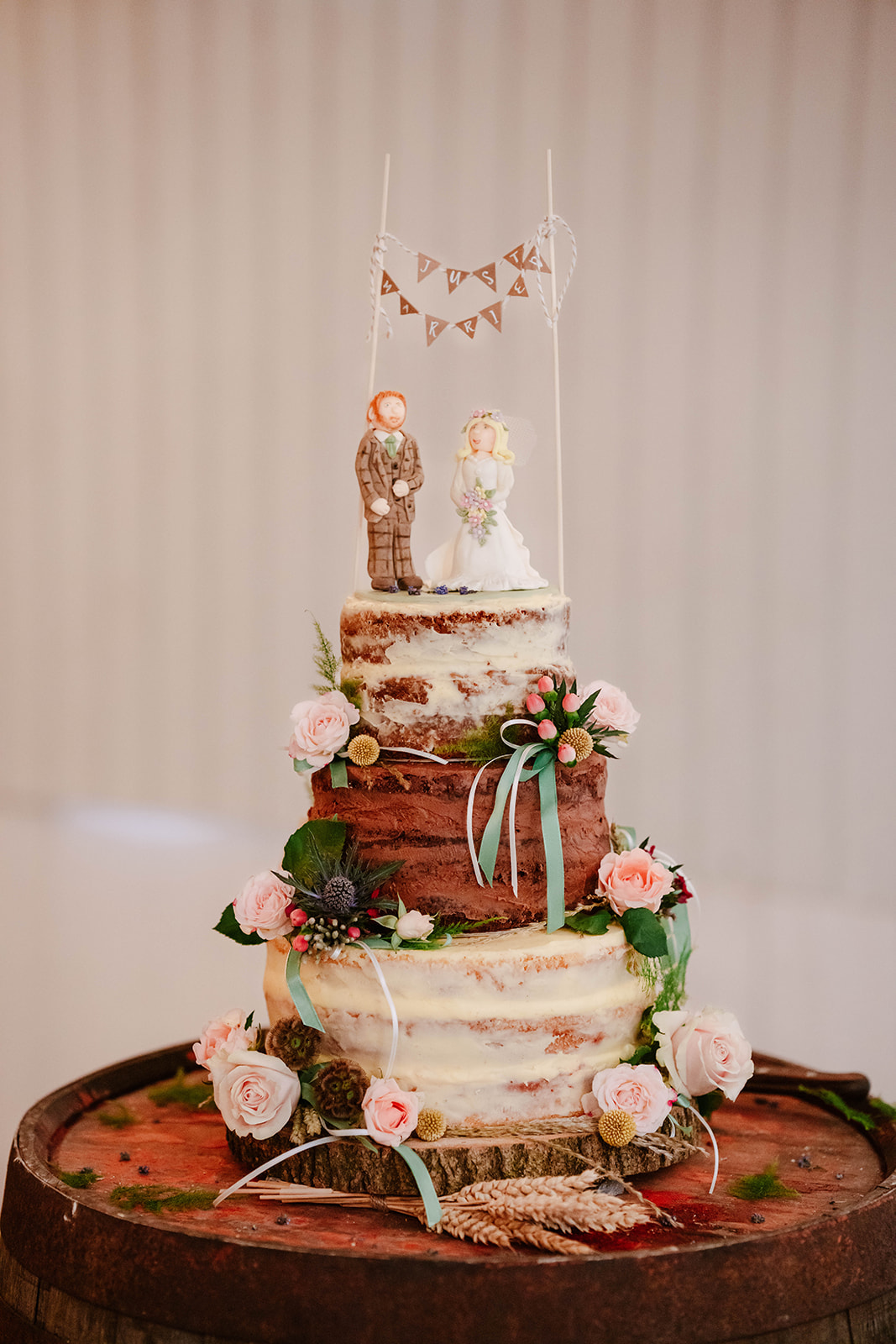 Zara Davis Wedding Photography Milton End Barn Arlingham Gloucestershire Cheltenham Cotswolds wedding cake