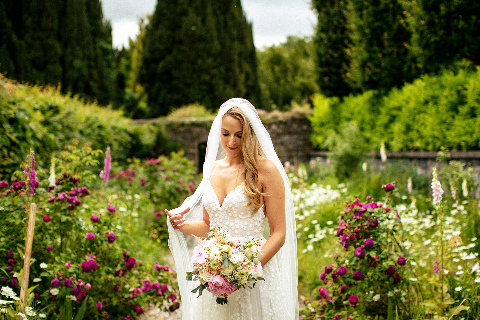 bride in durrow castle gardens