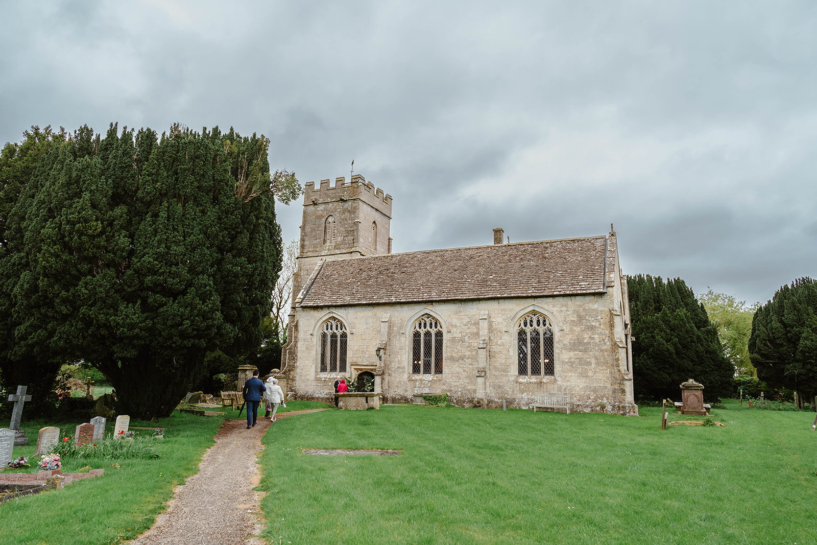 Zara Davis Wedding Photography Moor Farm Moreton Valance Gloucestershire Cotswolds St Stephens Church 