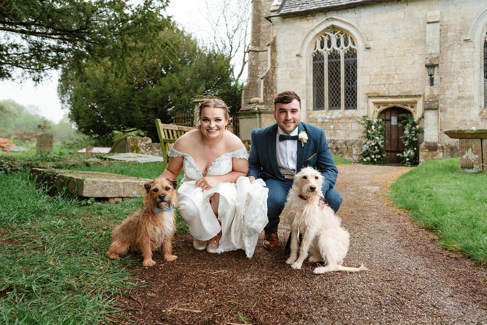 Zara Davis Wedding Photography Moor Farm Moreton Valance Gloucestershire Cotswolds bride groom dogs St Stephens church