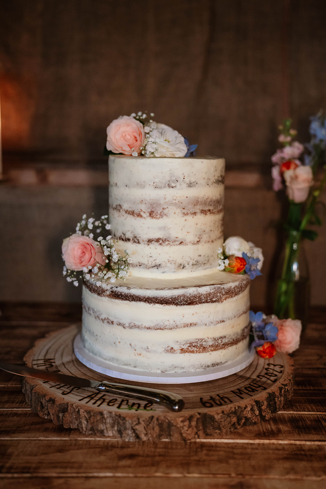 Zara Davis Wedding Photography Moor Farm Moreton Valance Gloucestershire Cotswolds wedding cake