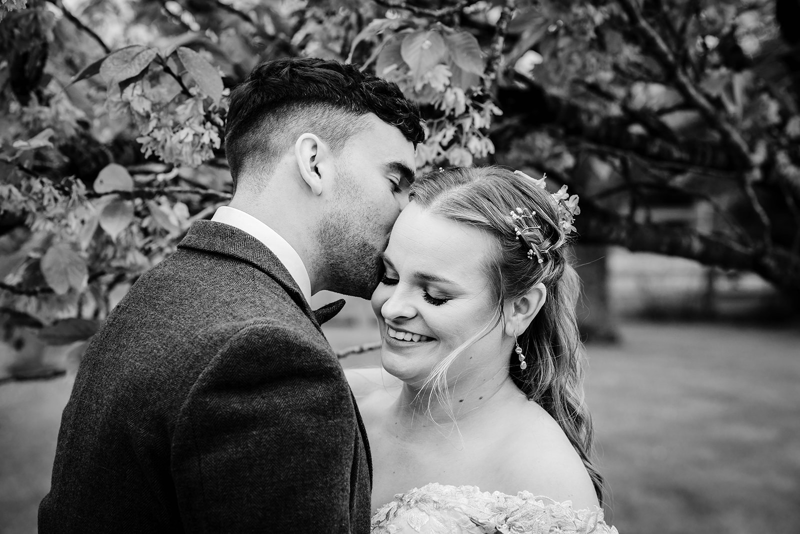 Zara Davis Wedding Photography Moor Farm Moreton Valance Gloucestershire Cotswolds black and white portrait of couple