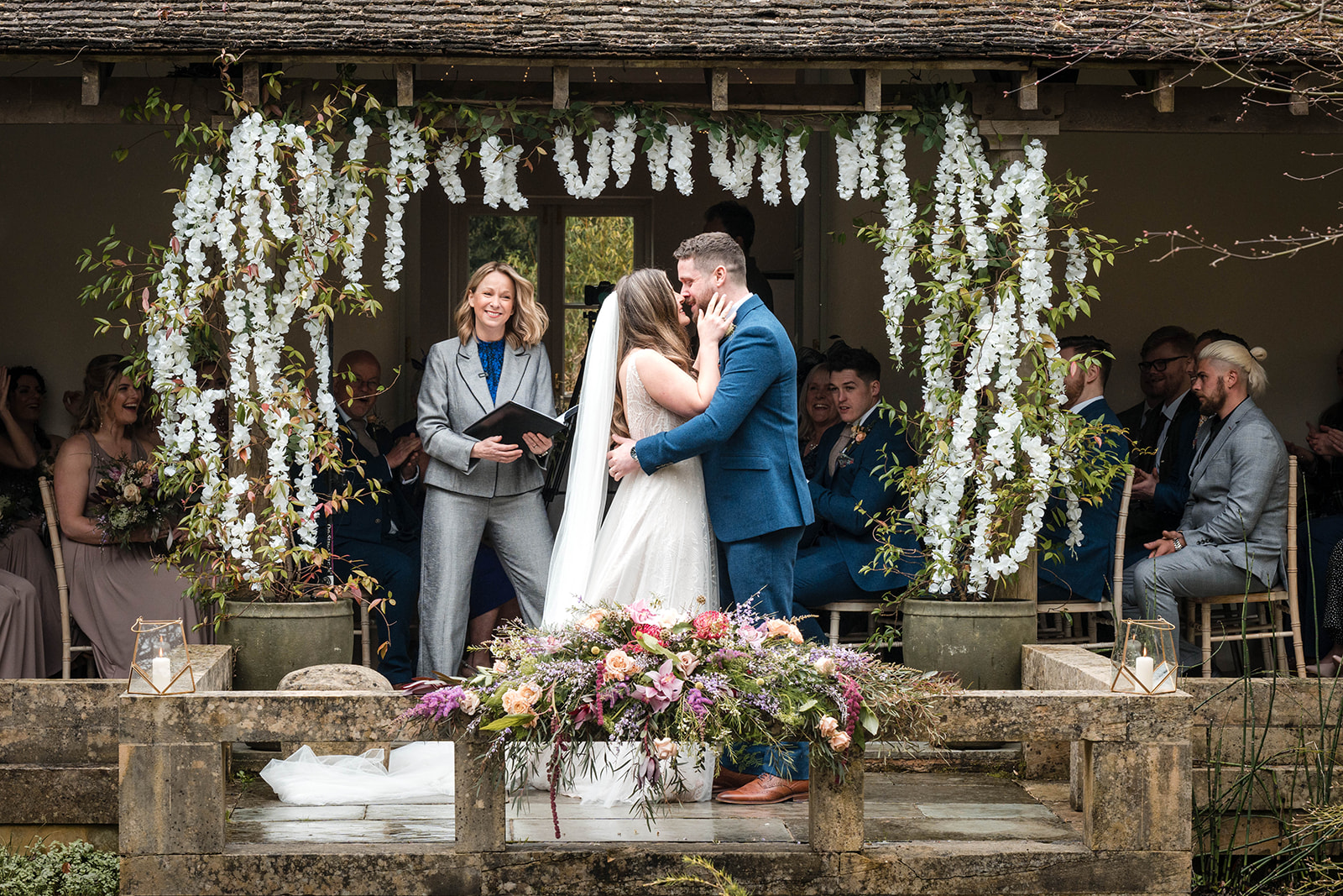 first kiss Matara Wedding Zara Davis Photography Cotswolds Gloucestershire Cheltenham Stroud