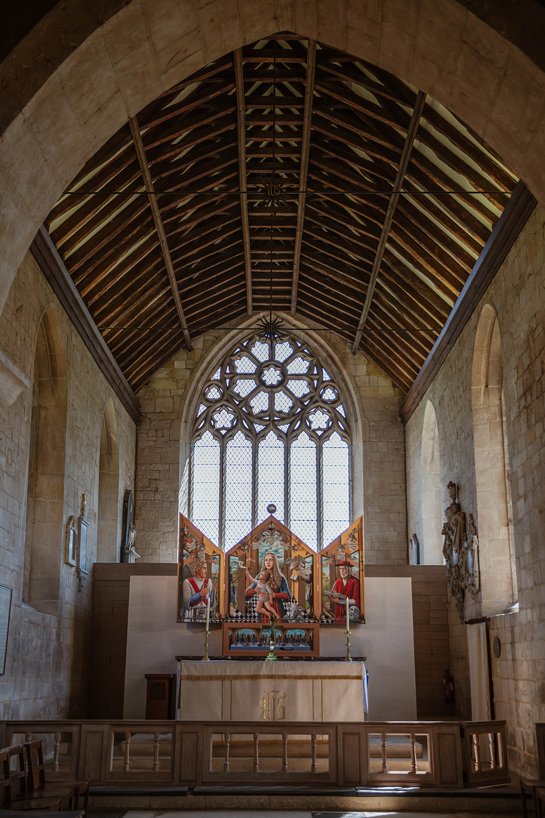 Dumbleton Hall Zara Davis Wedding Photography Worcestershire Gloucestershire Cotswolds bishops cleeve church interior
