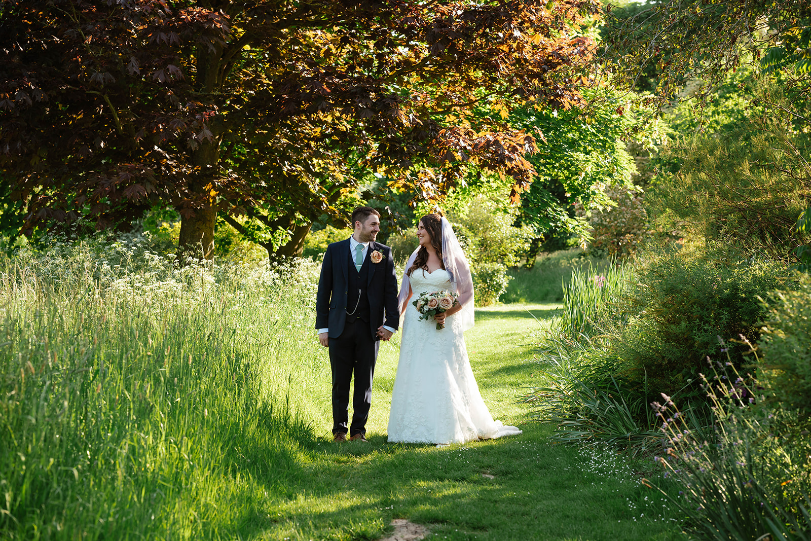 Dumbleton Hall Zara Davis Wedding Photography Worcestershire Gloucestershire Cotswolds couples portraits bride groom
