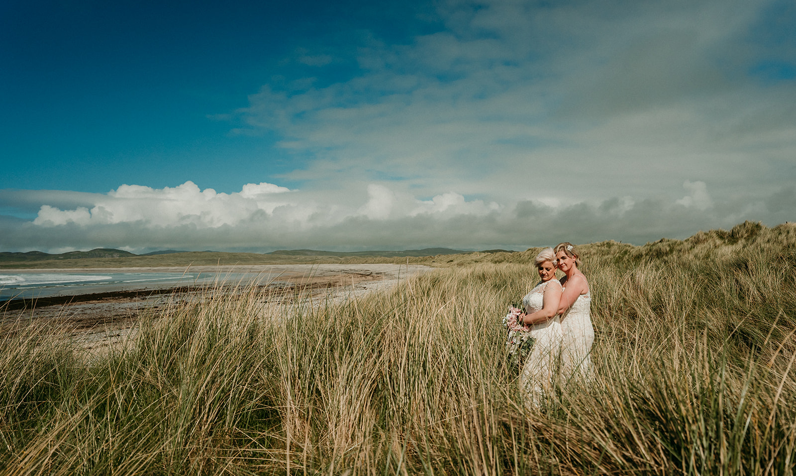 In love with ballyliffin lodge and spa beach in donegal wedding