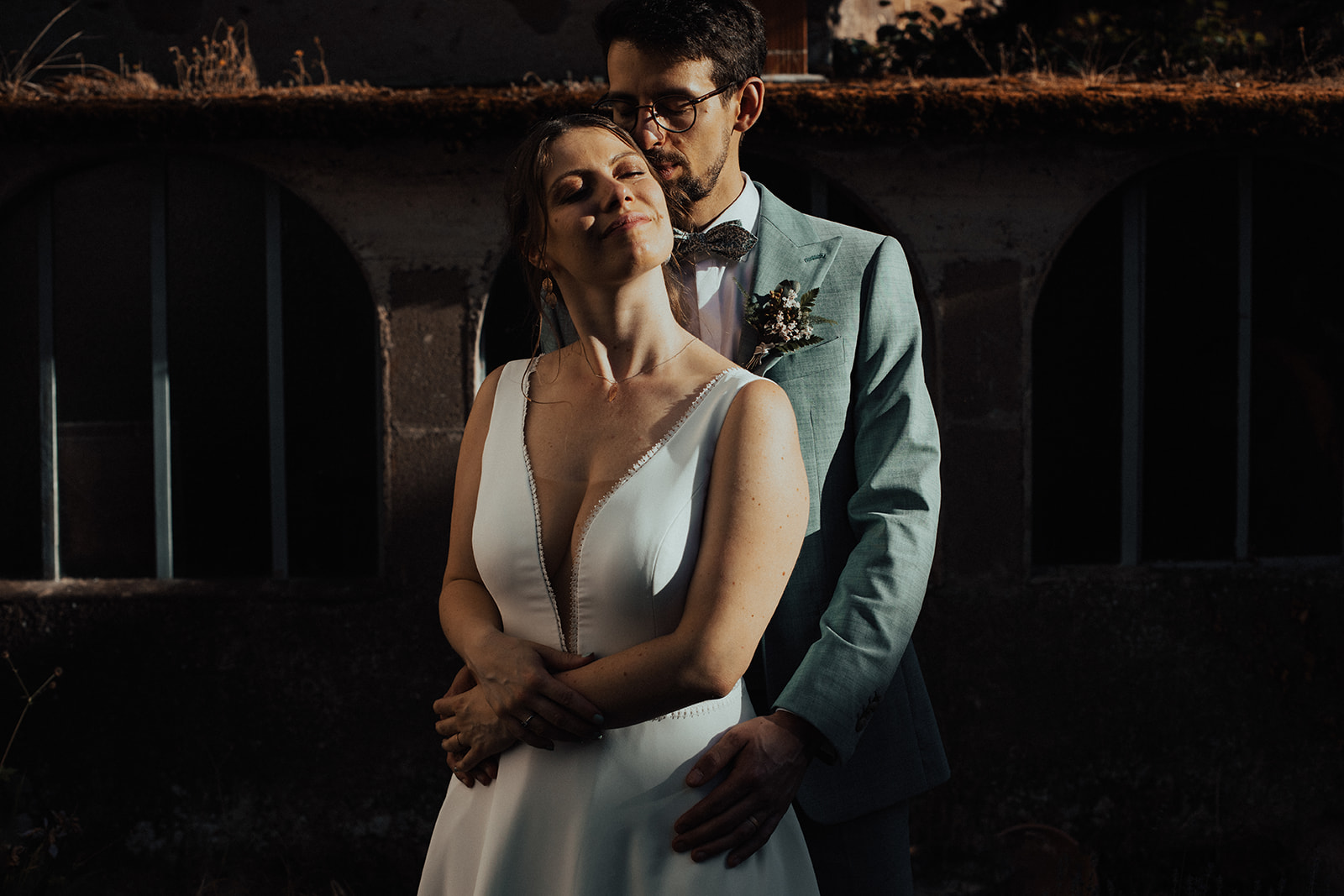 Reportage photo de mariage, les photos de couple, par un duo de photographes de mariage Castille Alma et David Pommier