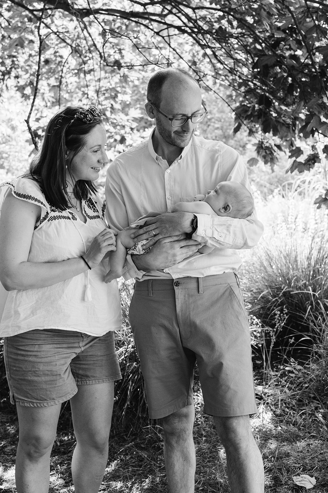 relaxed family photos in Sheffield Botanical Gardens