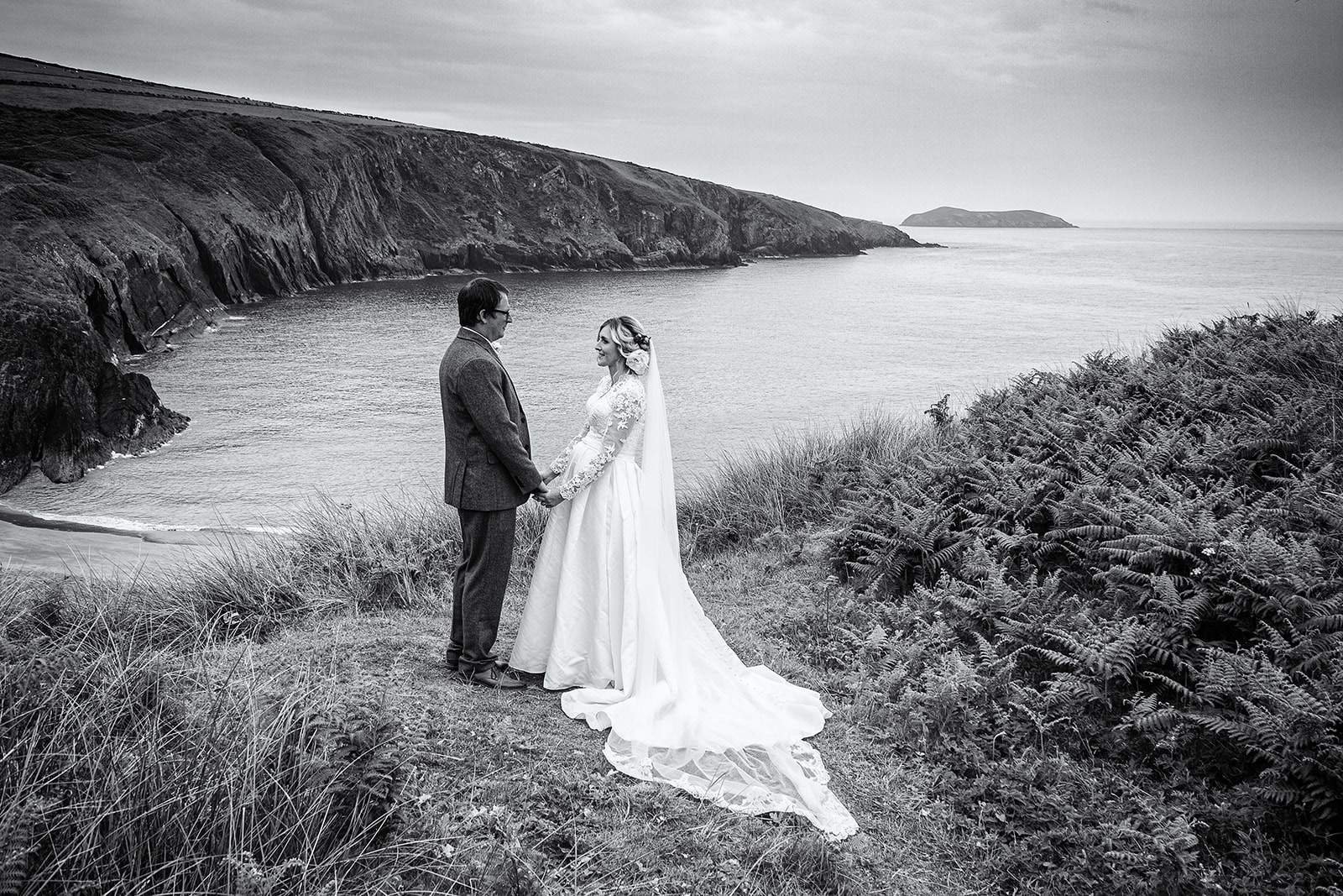 Wedding photography on the cliffs at Mwnt