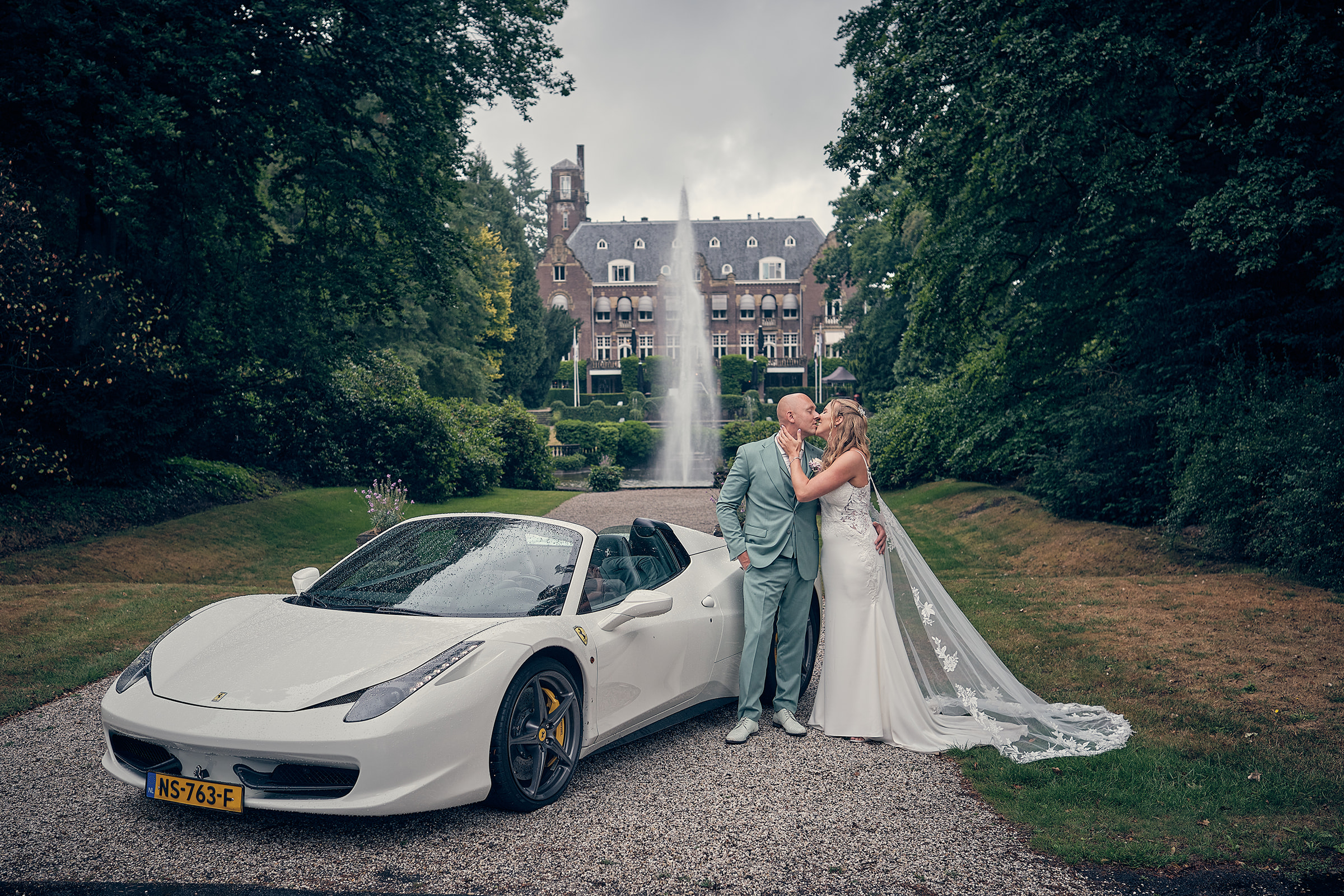 Trouwfotograaf Kasteel Hooge Vuursche in Baarn - De bruidsfotografie van Dennis en Kim - 