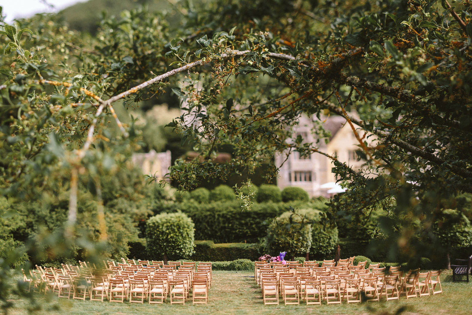 owlpen manor wedding ceremony on the lawn 