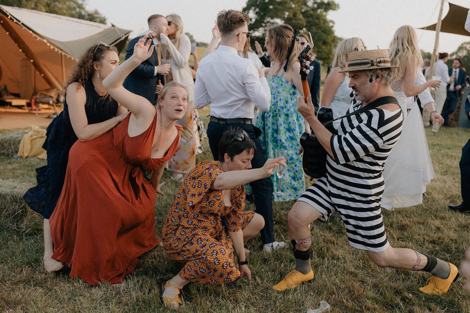 outdoor dancing at weddings