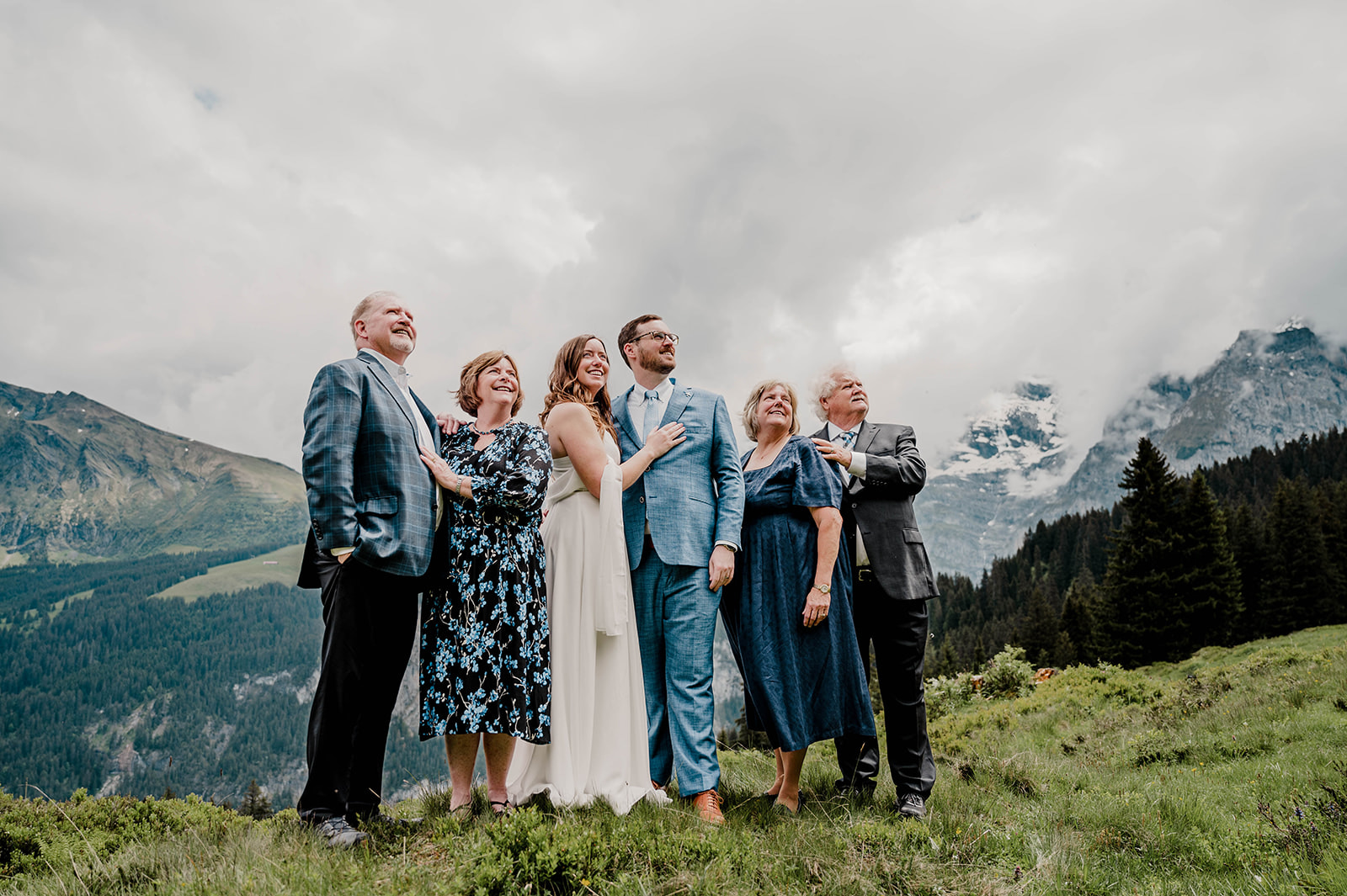 A couple elope in Lauterbrunnen and say their vows in front of the iconic Jungfrau, Eiger and Mönch Swiss Alps