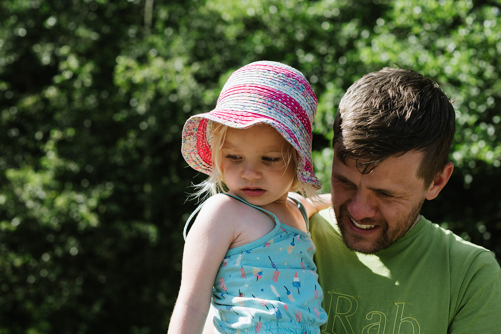 relaxed extended family photos in Sutton Park Birmingham