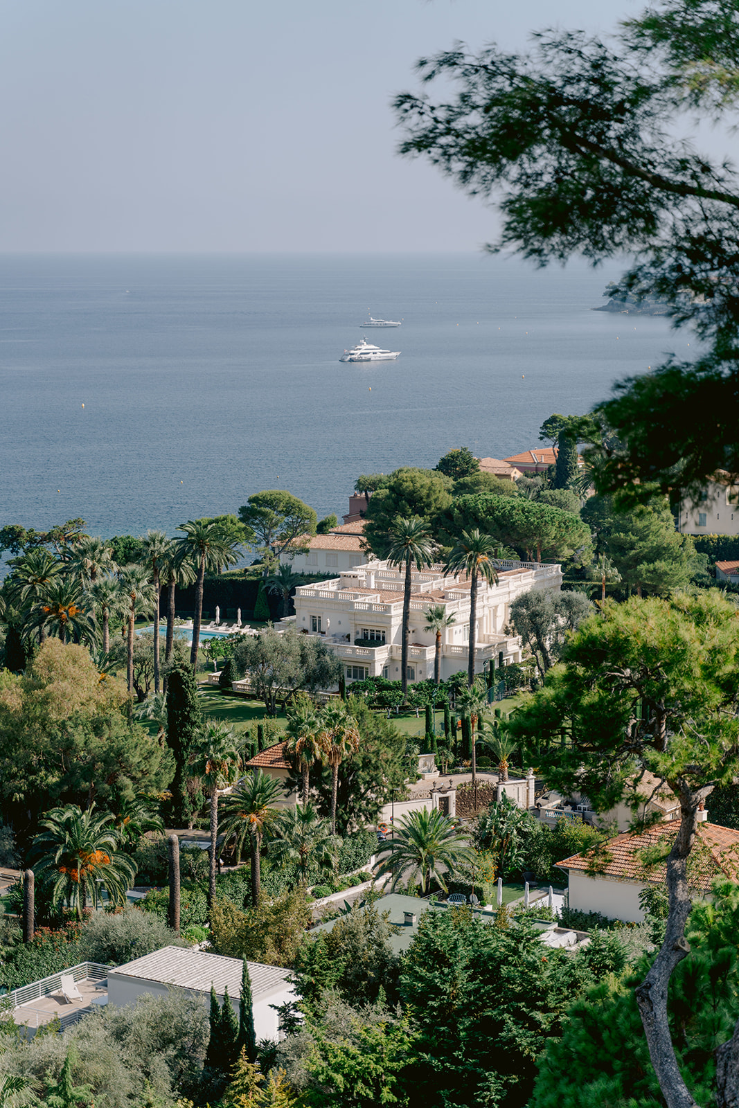 photo of a villa on the french riviera