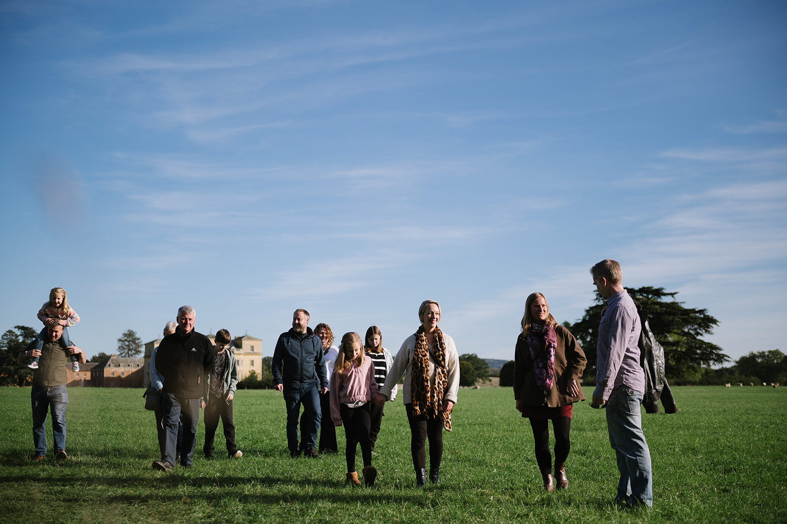 relaxed extended family photos at Croome, Worcestershire