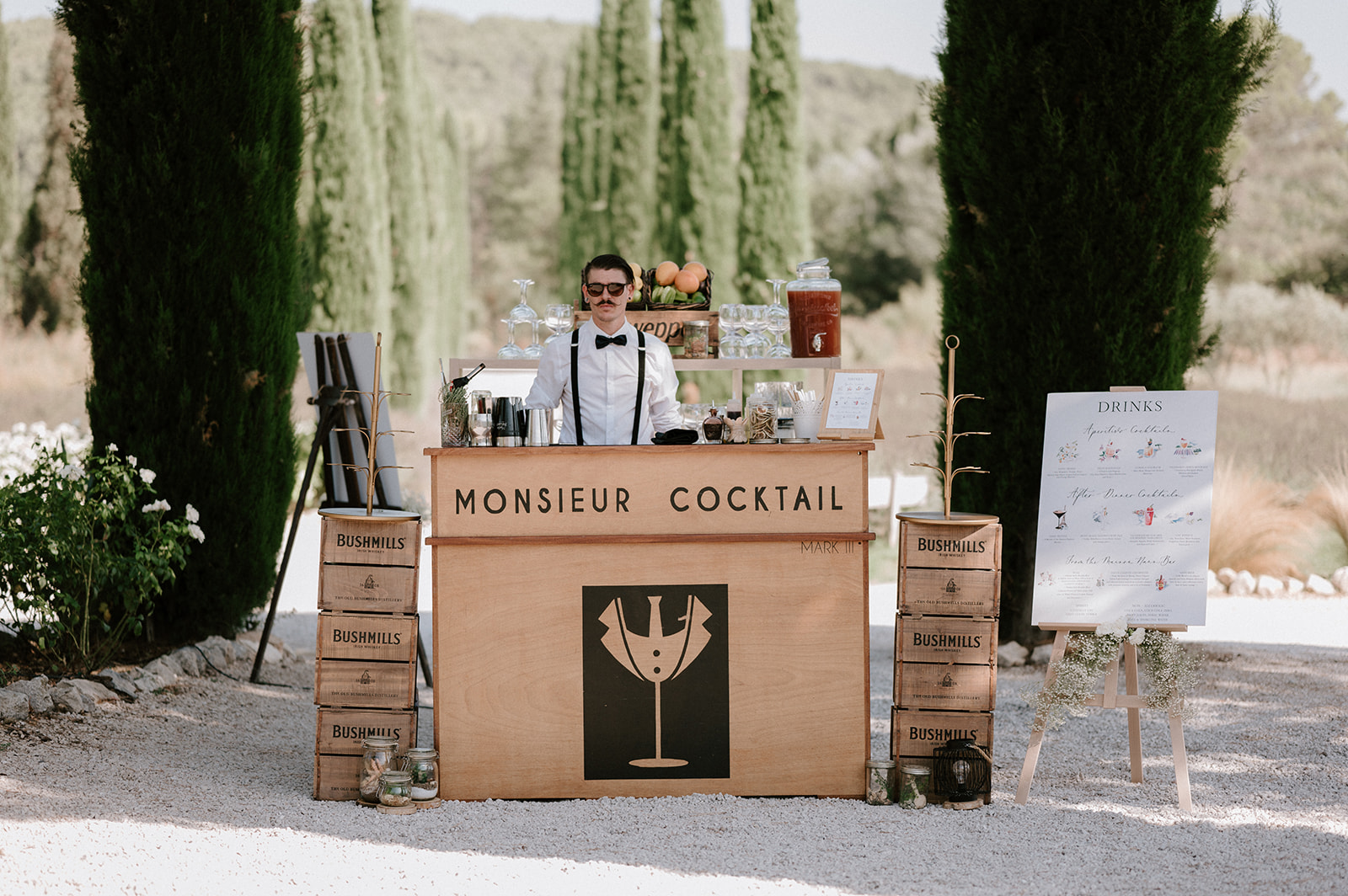 cocktail maker making cocktails provence wedding at Le Mas Des Costes