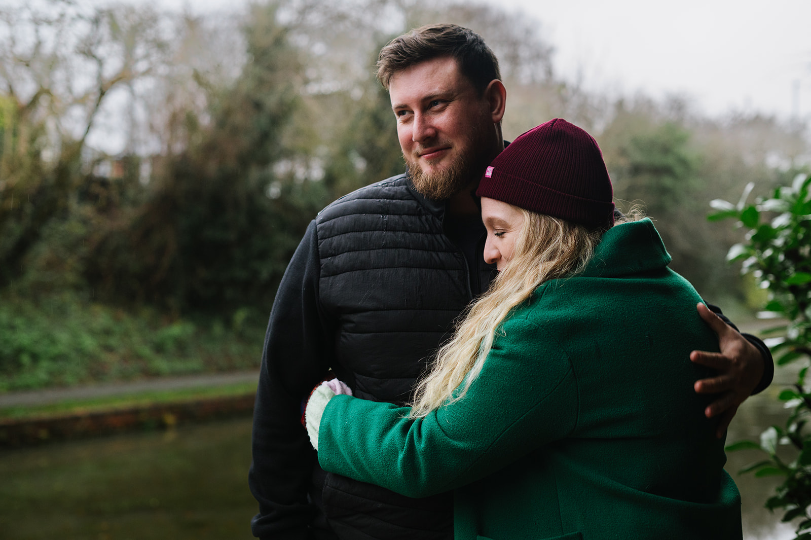 winter engagement photos by the canal in Walsall