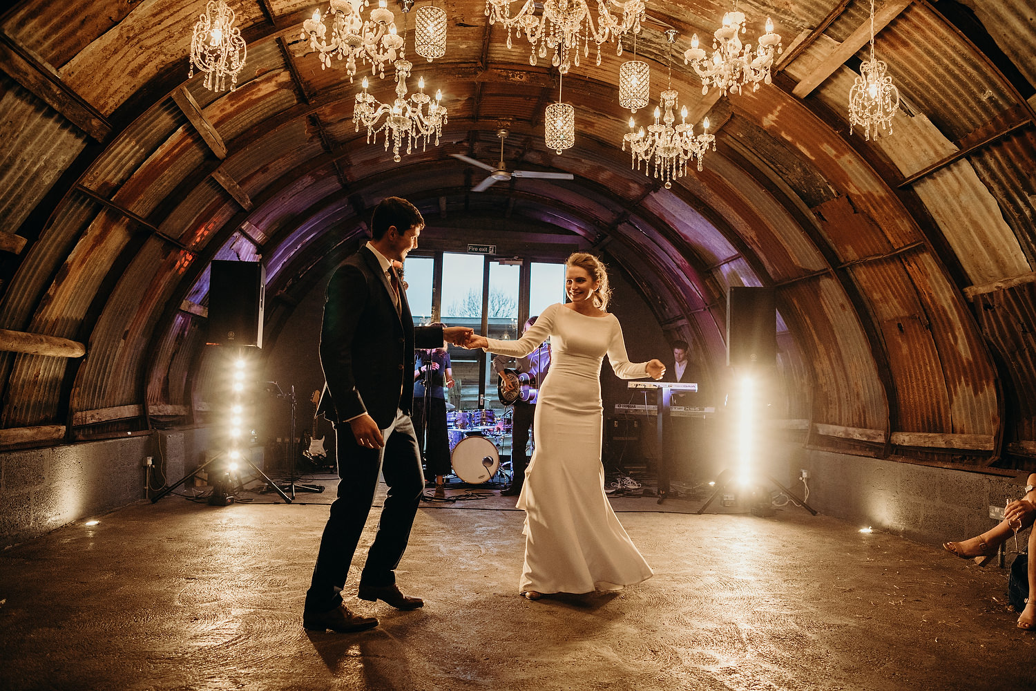 bride and groom first dance at Anran hut