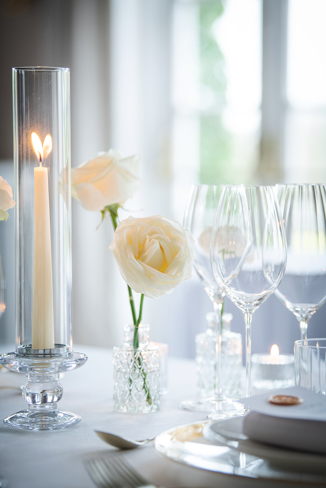 candlelit wedding table-scape