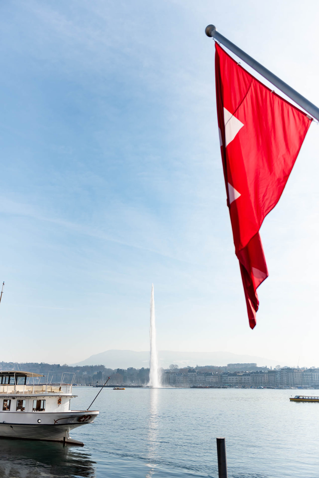 Geneva Jet d'Eau Swiss Flag
